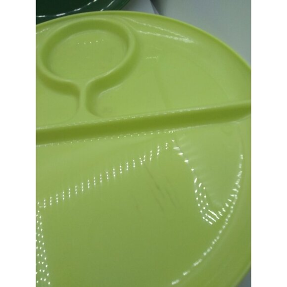 Vtg.Set USA 4 Avocado Lime Orange Gray Plastic Sectional Picnic Plates 9.5" READ - Picture 5 of 12